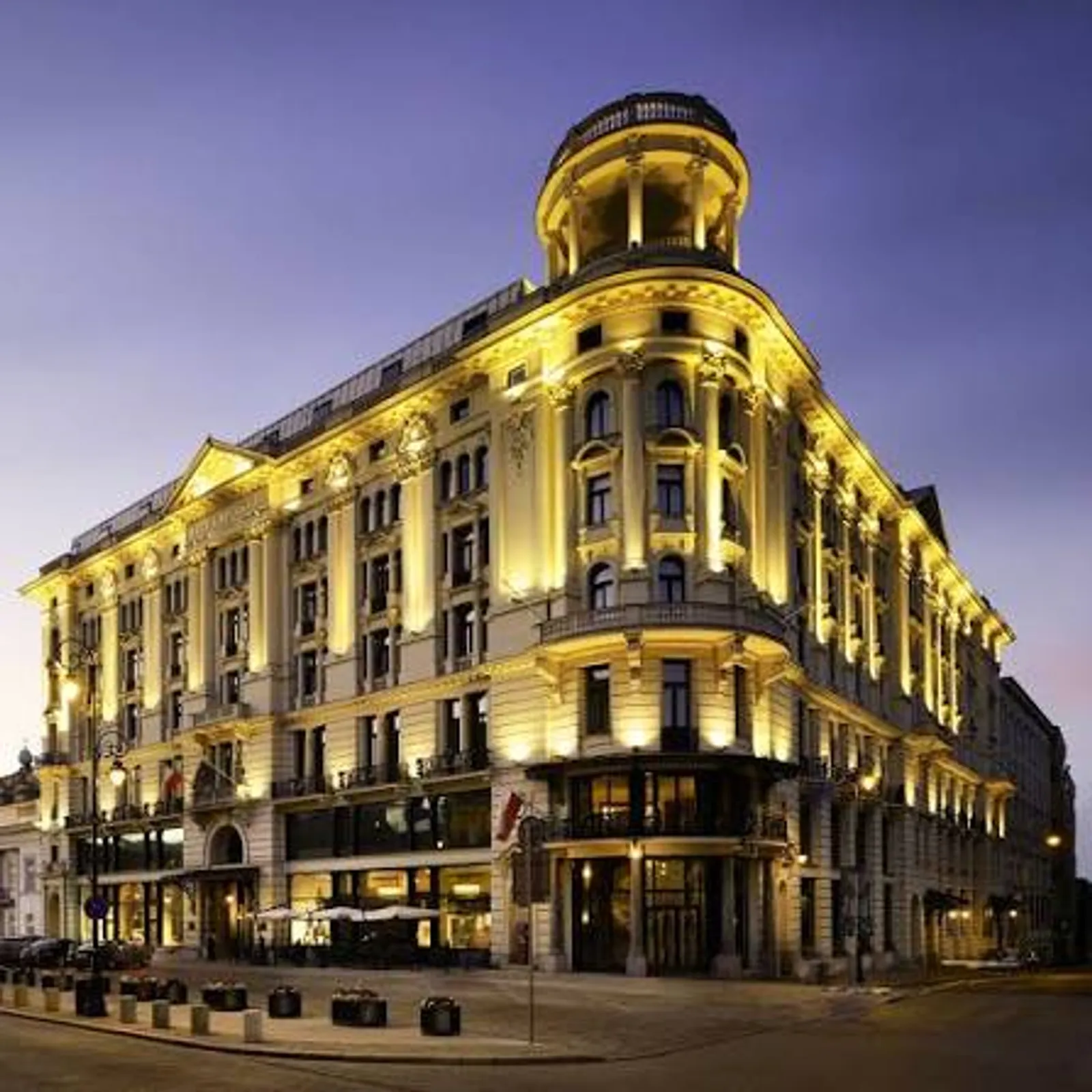 HOTEL BRISTOL