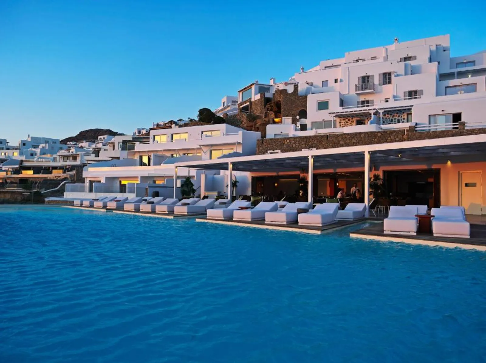 Kouros & Suites