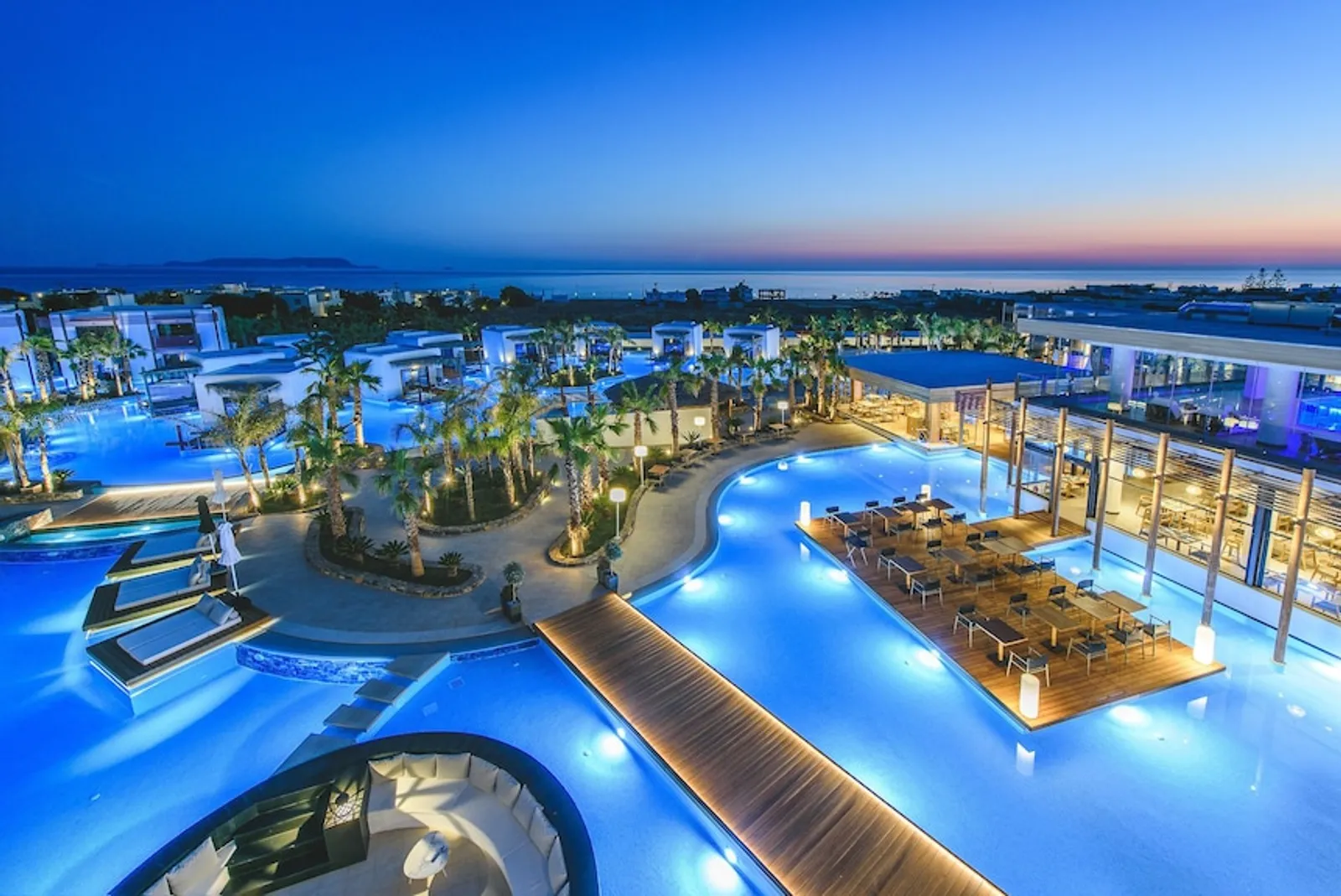 STELLA ISLAND LUXURY RESORT
