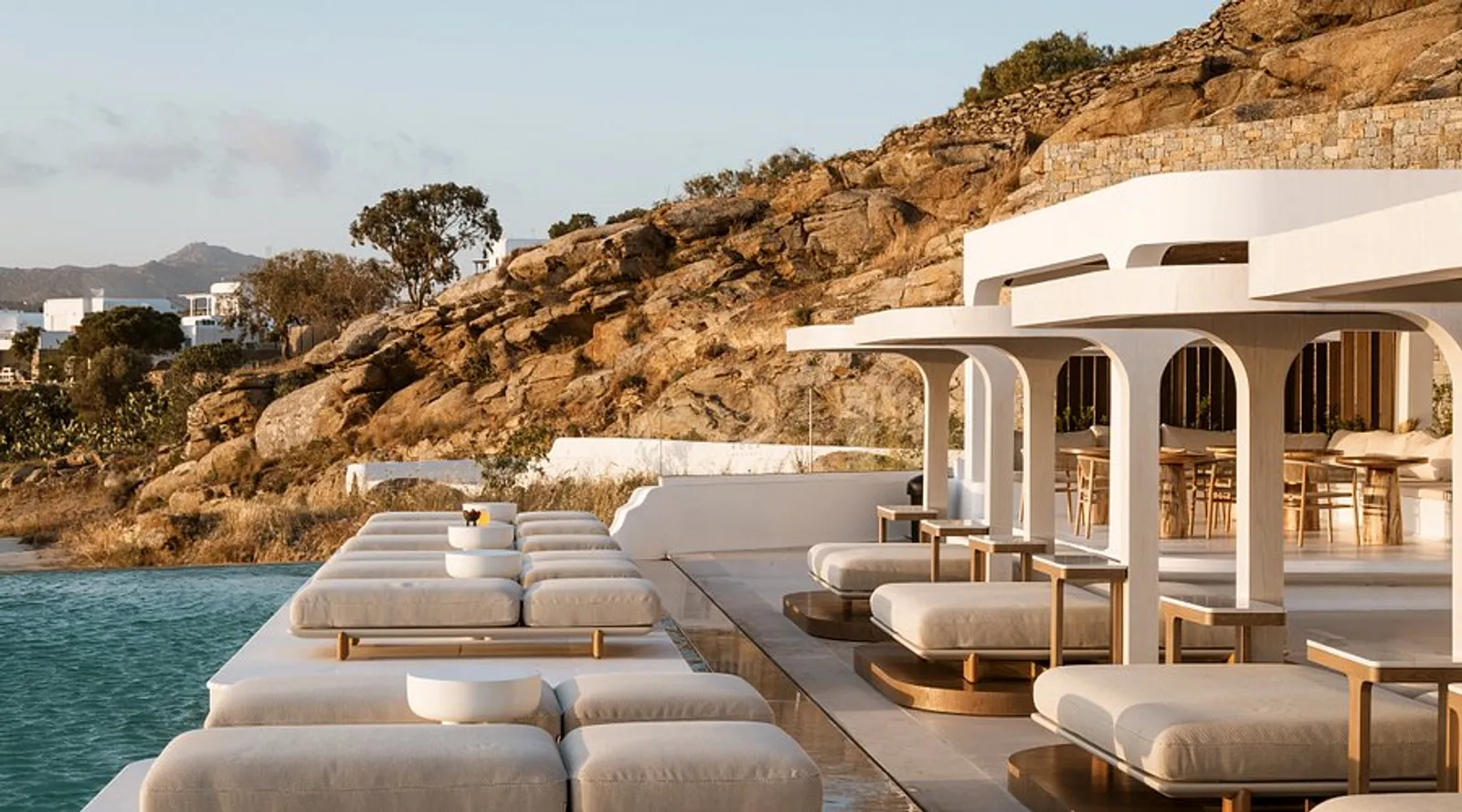 LOVIA Mykonos